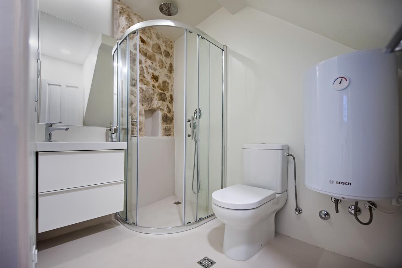 Luna Rooms And Studios Ровинь Экстерьер фото
