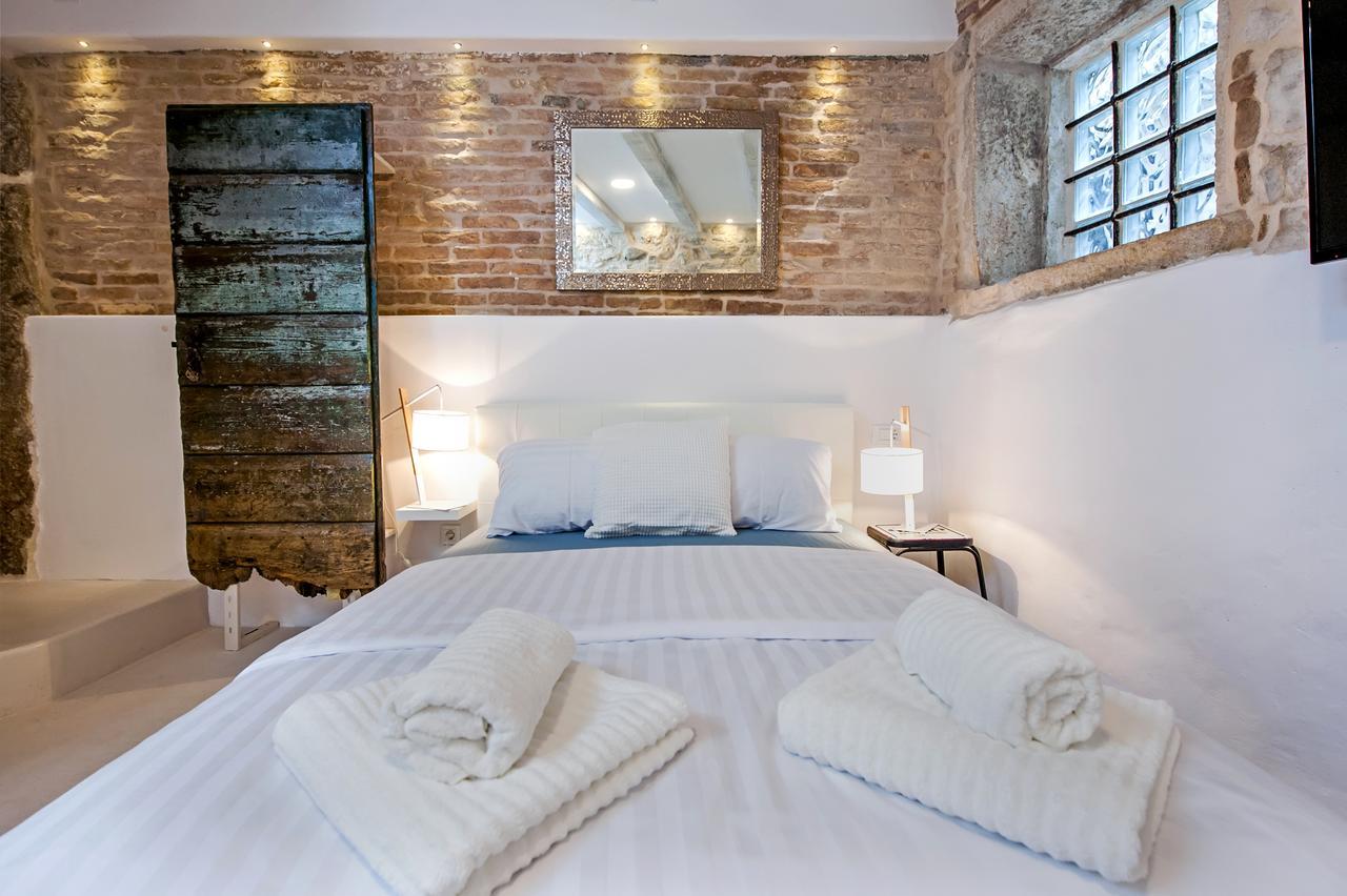 Luna Rooms And Studios Ровинь Экстерьер фото
