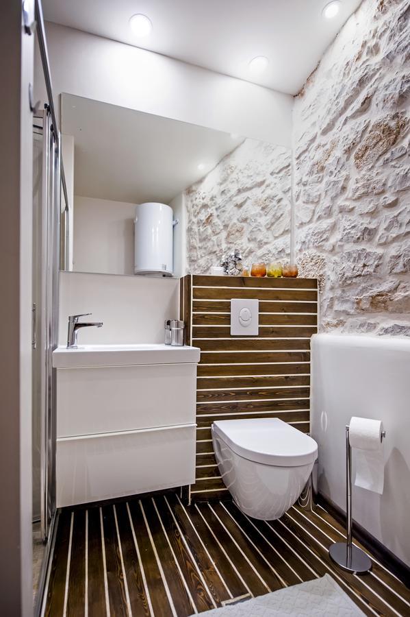 Luna Rooms And Studios Ровинь Экстерьер фото
